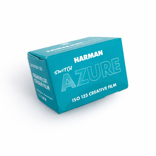 Harman Switch Azure ISO 125 – Película Creativa C-41 (35mm)